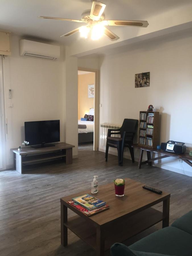 Charmant Appartement Bord De Mer, Plage Cagnes-sur-Mer Luaran gambar